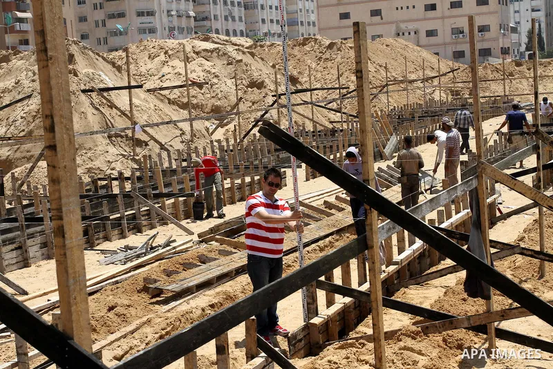 A general view taken on May 22, 2011 shows construction work on two new UN-run schools on the site of the former Palestinian security headquarters in Gaza city which was destroyed by Israel during the 2008-2009 Gaza offe...
