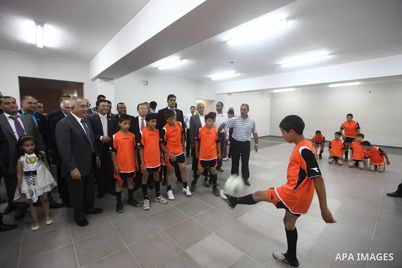 Palestinian Prime Minister Salam Fayyad, during the opening of the headquarters of the Hebron Youth Club Sports in the west bank of Hebron on May 30, 2011. Photo by Photo by Mustafa Abu Dayeh