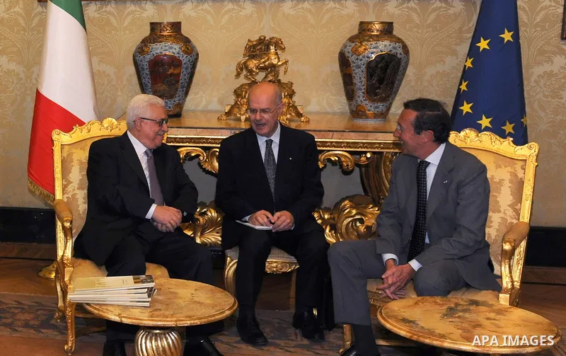 Palestinian President Mahmoud Abbas (Abu Mazen) during a meeting with the President of the Italian parliament, Gianfranco Fini at the headquarters of the Italian Parliament at the Palais des Montisturio in Rome on June 1...