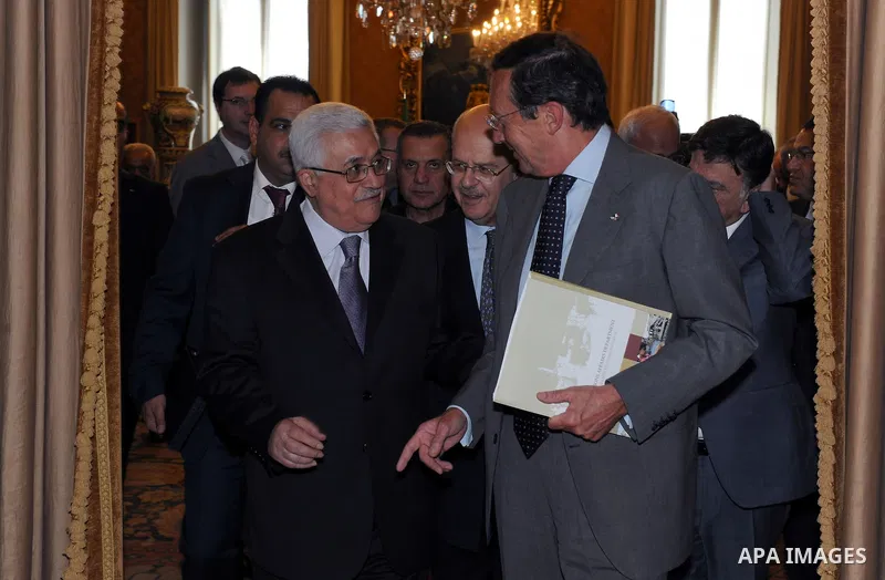 Palestinian President Mahmoud Abbas (Abu Mazen) during a meeting with the President of the Italian parliament, Gianfranco Fini at the headquarters of the Italian Parliament at the Palais des Montisturio in Rome on June 1...