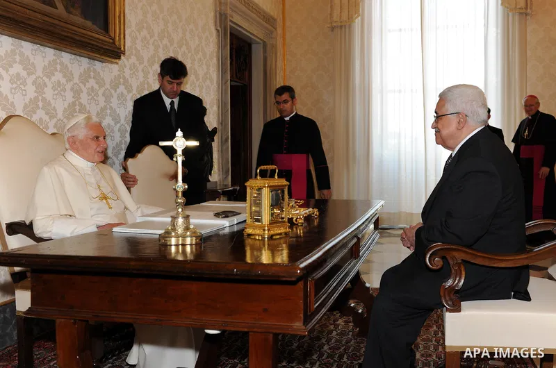 Palestinian President Mahmoud Abbas meets with the Pope Benedict in Rome on June 3,2011. Photo by Thaer Ganaim