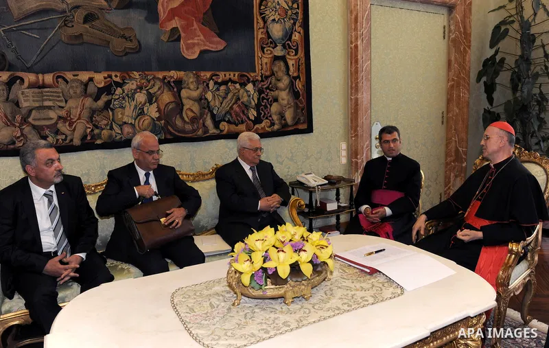 Palestinian President Mahmoud Abbas meets with the Prime Minister of the Vatican in Rome on June 3,2011. Photo by Thaer Ganaim