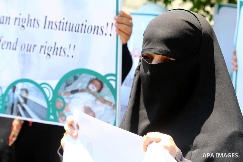 Palestinian Ministry of Women's Affairs protest about the lack of medicine and demanding for the introduction of medicines in Gaza city on June 22, 2011. Photo by Ashraf amra