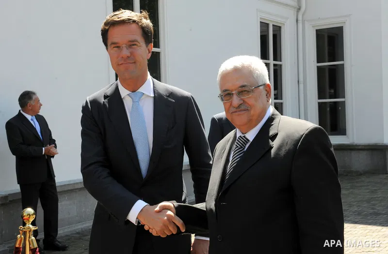 Palestinian president Mahmoud abbas (Abu Mazen) meets with the Dutch Prime Minister, Mark Rotah in Hague on Jun 30,2011. Photo by Thaer Ganaim