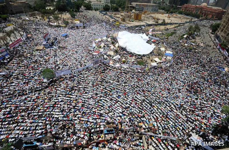 Protesters gather in Tahrir square in Cairo July 8, 2011. Thousands of Egyptians gathered in Cairo's Tahrir Square on Friday to demand faster reforms and the swifter prosecution of former officials from Hosni Mubarak's t...