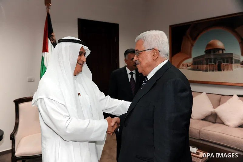 President Mahmoud Abbas (Abu Mazen) meets with Kuwaiti media delegation in the West Bank city of Ramallah on July 11,2011. Photo by Mufeed Abu Hasnah