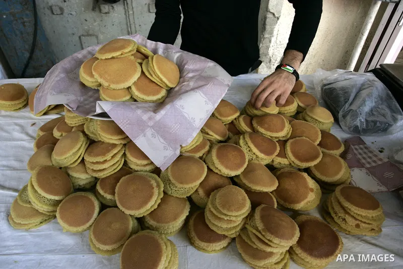 A Palestinian man sells (Velours) on the first day of holy fasting month of Ramadan in the town of Rafah, southern Gaza Strip on Aug. 1, 2011. Throughout the holy month of Ramadan devout Muslims must abstain from food, d...