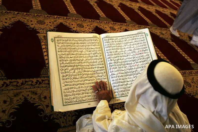 A Palestinian man reads the holy Koran in al-Aqsa Mosque, on the compound known to Muslims as al-Haram al-Sharif, in Jerusalem's Old City during the holy month of Ramadan August 14, 2011. Muslims around the world are obs...