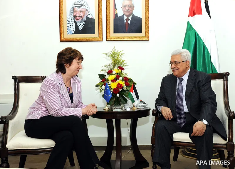 Palestinian president Mahmud Abbas meets with Atherine Ashton EU Commissioner in the West Bank city of Ramallah on August 27, 2011. Photo by Mufeed Abu Hasnah