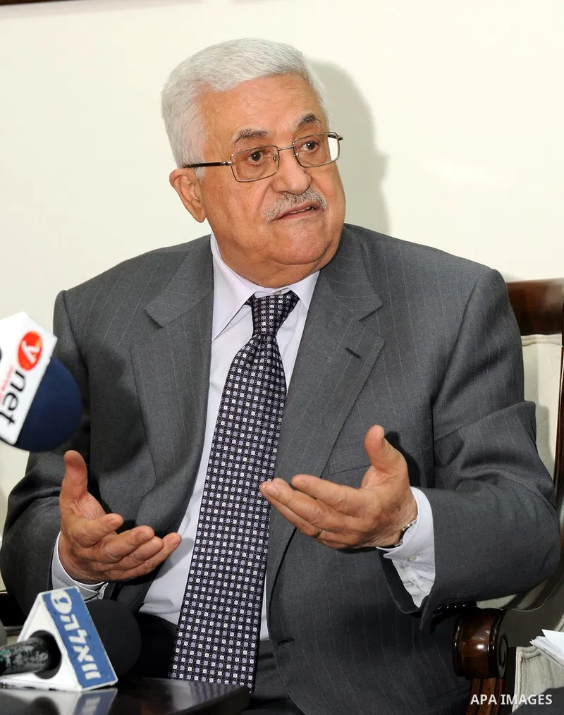 Palestinian President Mahmoud Abbas (Abu Mazen) meets with the Israeli press Delegation in the West Bank cit of Ramallah on Sep. 5, 2011. Photo by Mufeed Abu Hasnah