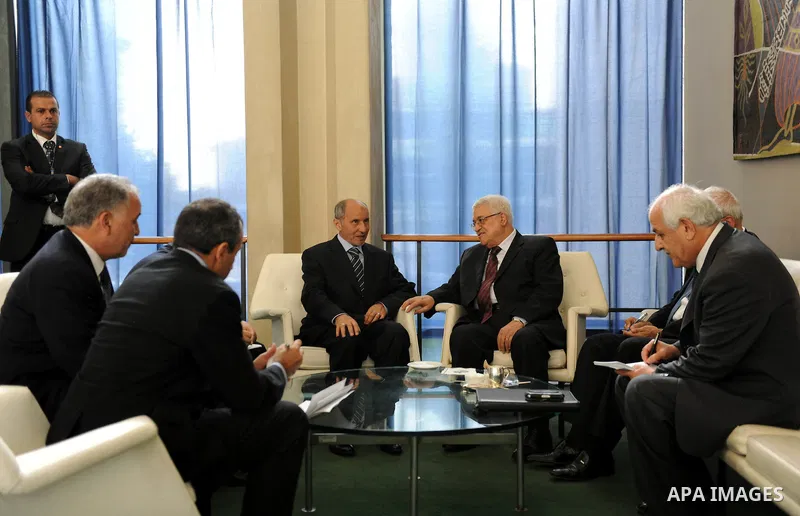 Palestinian President Mahmoud Abbas (Abu Mazen) during a meeting with Mustafa Abdul Jalil, the Libyan Chairman of the Interim Council in New York on Sep. 21, 2011. Photo by Thaer Ganaim