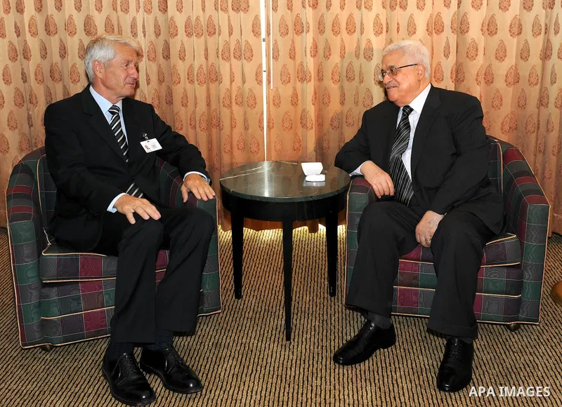 Palestinian President Mahmoud Abbas (Abu Mazen) meets Secretary General of the European Council, Thorbjoran Jagland in New York on Sep. 22,2011. Photo by Mufeed Abu Hasnah