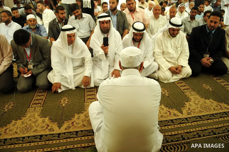 Palestinian Prime Minister in Gaza Strip, Ismail Haniyah meets with members of the Kuwaiti and Tunisian delegations in Gaza city on Sept. 30,2011. Photo by Ahmed Shaat