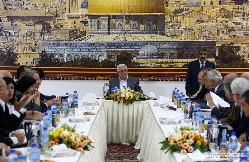 Palestinian President Mahmoud Abbas (Abu Mazen) meets with the Palestinian leadership in the West Bank city of Ramallah on Sept. 30, 2011. Photo by Thaer Ganaim