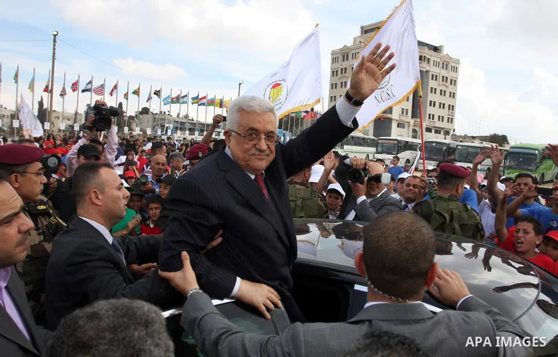 Palestinian President Mahmoud Abbas attends a rally by local school children supporting the Palestinian bid to join the United Nations in the West Bank city of Ramallah October 1, 2011. A U.N. Security Council panel on a...