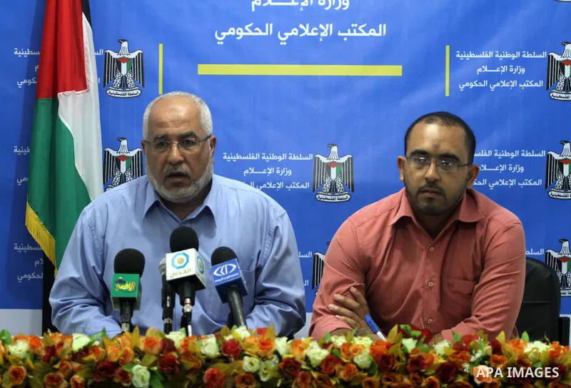 Ziad Hamada, the Palestinian Director General of the Plant Protection and Quarantine of Agriculture delivers speech regarding the fight against red palm weevil in Gaza city on Oct. 2, 2011. Photo by Mohammed Asad