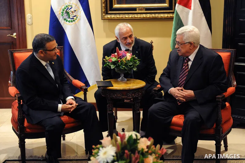 Palestinian President Mahmoud Abbas (Abu Mazen) meets with thae Salvadoran Morcillo Funes in Salvador. OCT.10.2011. Photo by Thaer Ganaim