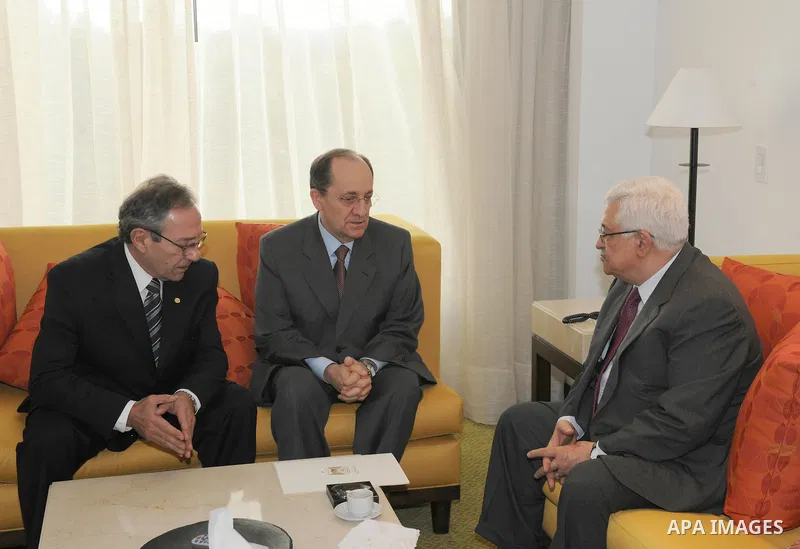Palestinian President Mahmoud Abbas (Abu Mazen)during a meeting with the Venezuelan ambassador in Colombia on Oct.10, 2011.. Photo by Thaer Ganaim