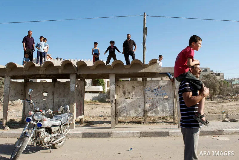 Palestinians celebrate the release of prisoners in Gaza Strip, Tuesday, Oct. 18, 2011. Hamas agreed to release Israeli soldier Galit Schalit in exchange for 1,027 Palestinian prisoners, many of them serving life sentence...