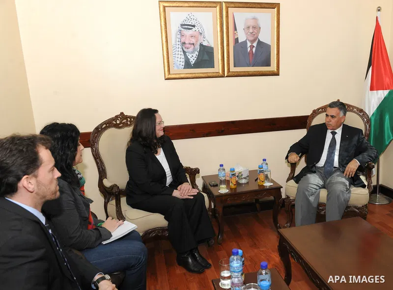 Chairman of the Presidential Office d. Hussein Al-A'araj during meeting with the delegation's Socialist German in Ramallah on Oct. 20, 2011.. Photo by Mufeed Abu Hasnah