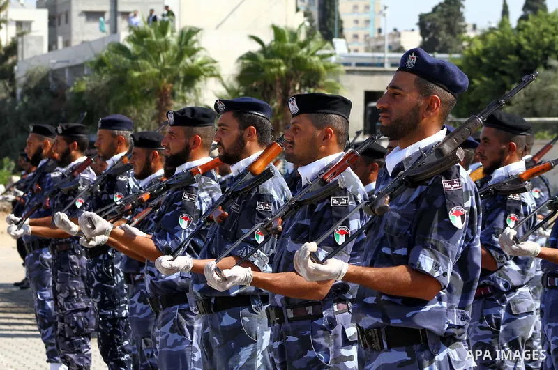 Hamas police officers demonstrate their skills during a ceremony in Gaza City in front of the media and Palestinian prisoners released in a recent swap between Hamas and Israel October 27, 2011. The Egyptian-brokered swa...