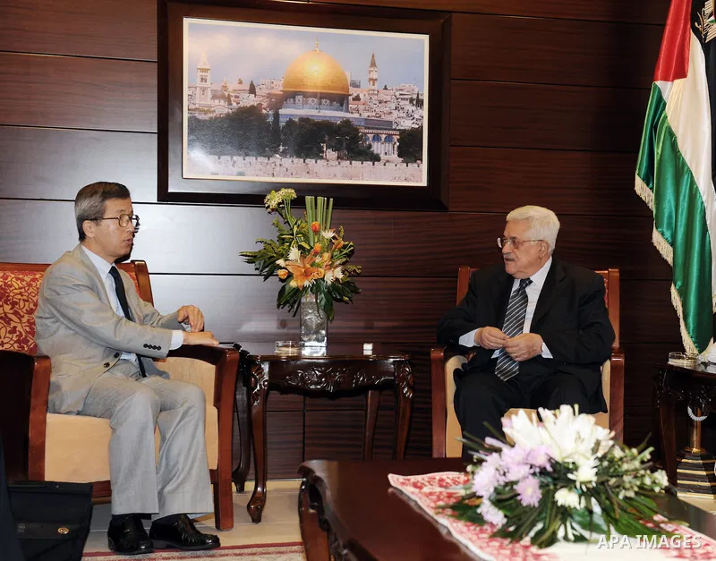 Palestine President Mahmoud Abbas (Abu Mazen) receives Japanese envoy to the peace process in the Middle Alaustaleom in Ramallah on Nov. 19, 2011. Photo by Mufeed Abu Hasnah