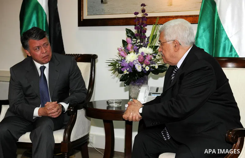 Palestinian President Mahmoud Abbas and King Abdullah of Jordan meet in the West Bank city of Ramallah November 21, 2011. Abdullah arrived in Ramallah on Monday for a rare visit to the Israeli-occupied West Bank, as the...