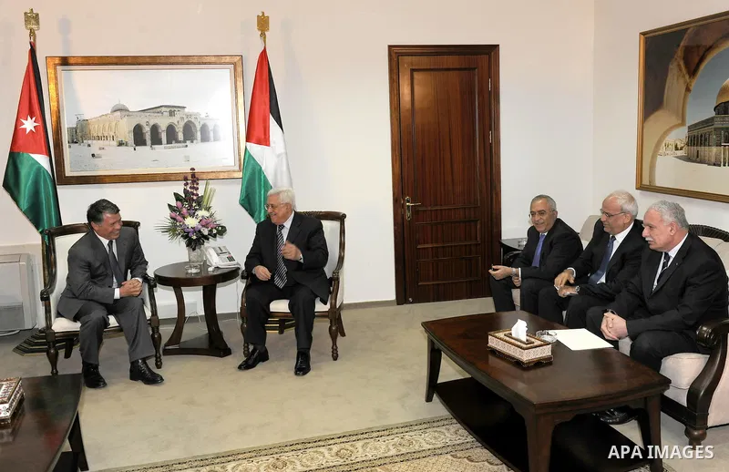 Palestinian President Mahmoud Abbas and King Abdullah of Jordan meet in the West Bank city of Ramallah November 21, 2011. Abdullah arrived in Ramallah on Monday for a rare visit to the Israeli-occupied West Bank, as the...