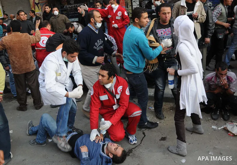 Egyptian protesters clash with security forces on the third day of at Tahrir Square in Cairo on November 21, 2011. Fresh clashes erupted in Cairo's Tahrir Square between police and protesters demanding the end of army ru...