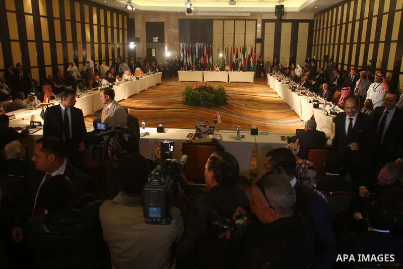 Arab Foreign ministers attend a ministerial meeting at the Arab League headquarters on Syria in Cairo on November 24, 2011. Arab foreign ministers have invited Syria to sign an agreement by November 25 allowing observers...