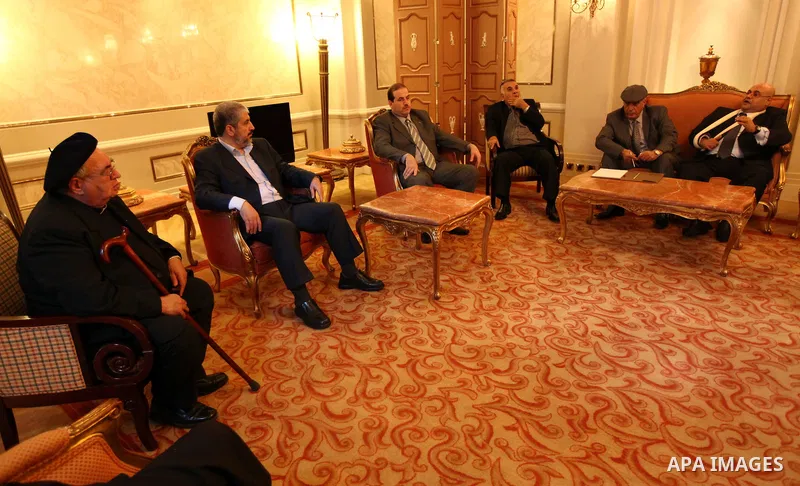 Palestinian Hamas leader Khaled Meshaal during a meeting with a delegation of Palestinian independent in Cairo on Nov 26, 2011. Photo by Mohammad Hams