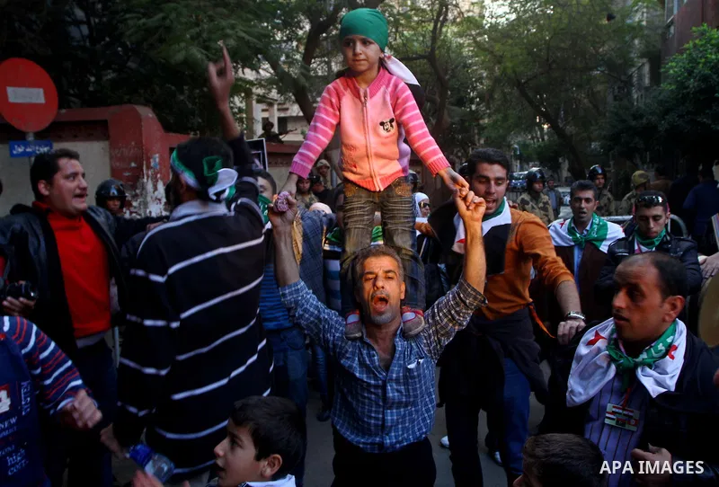 Syrians living in Egypt demonstrate against the recent actions of the Syrian government, in Cairo, Egypt on Dec 03,2011. Photo by Ashraf Amra