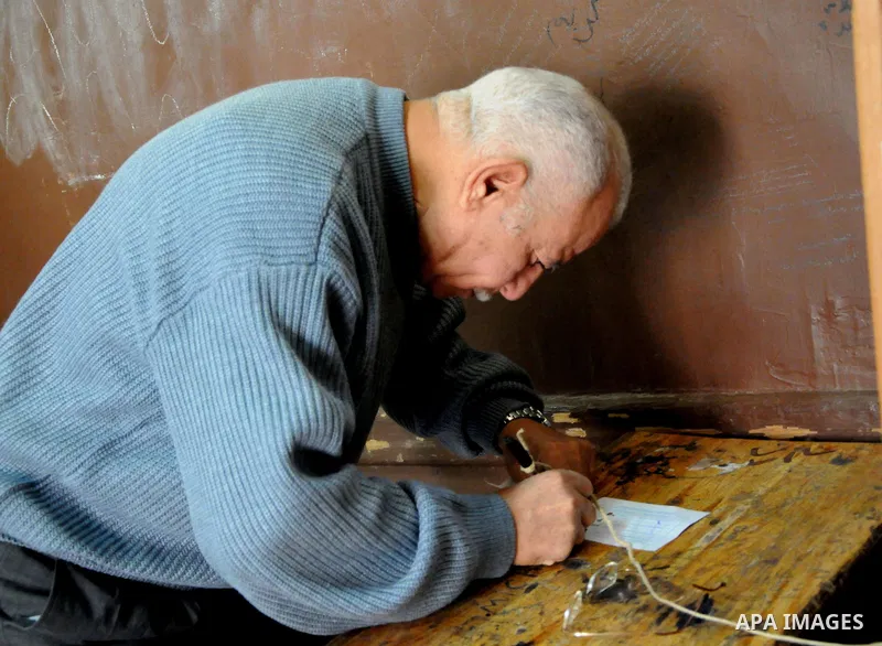 Egyptians cast their ballot at a parliamentary polling station in the run-off of the first round of voting in the Cairo neighbourhood of Bab El-Shaeria on December 5, 2011. Islamist candidates in Egypt looked to extend t...