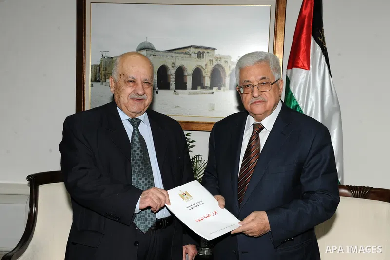 Palestinian President, Mahmoud Abbas (Abu Mazen) meets with President of the Anti-Corruption Commission, Rafik El-Natsha, in the West Bank City of Ramallah. Photo by Mufeed Abu Hasna
