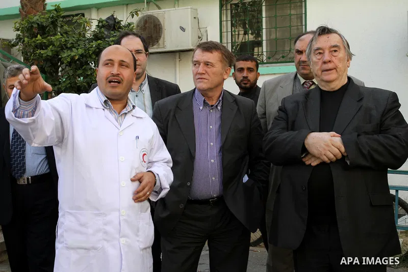 Delegation from Russian media during visit to Al_Shifa hospital in Gaza City,Dec. 24, 2011. Photo by Mohammed Asad