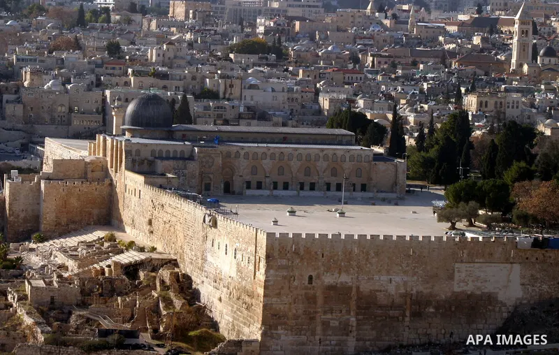 General view overlooking east Jerusalem, Monday, Dec. 26, 2011. Palestinians were prepared to compromise over two of the toughest issues, Jerusalem and refugees, during peace talks in 2008. Photo by Mahfouz Abu Turk