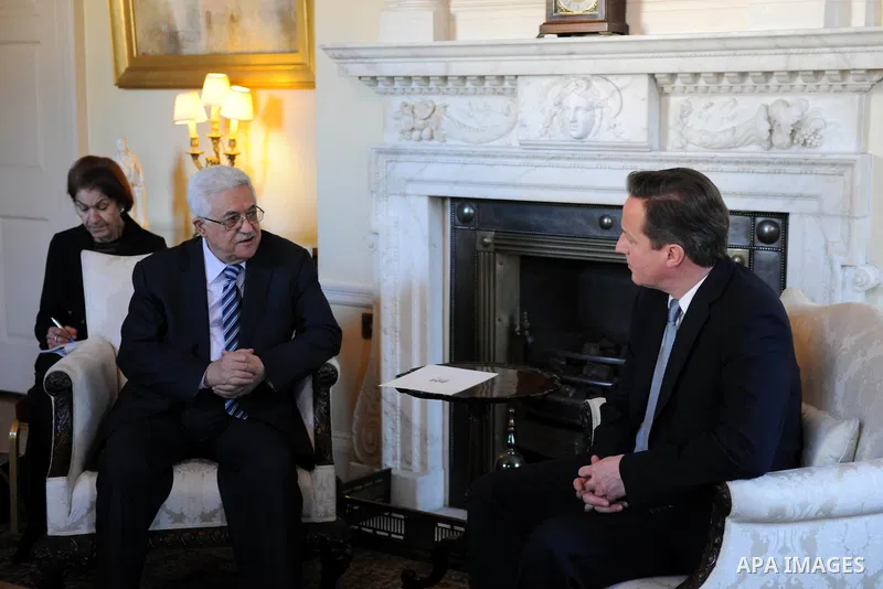 Palestinian President, Mahmoud Abbas (Abu Mazen), meets with British Prime Minister, David Cameron, in the Capital British London, on Jan.15, 2012. Photo by Thear Ganaim