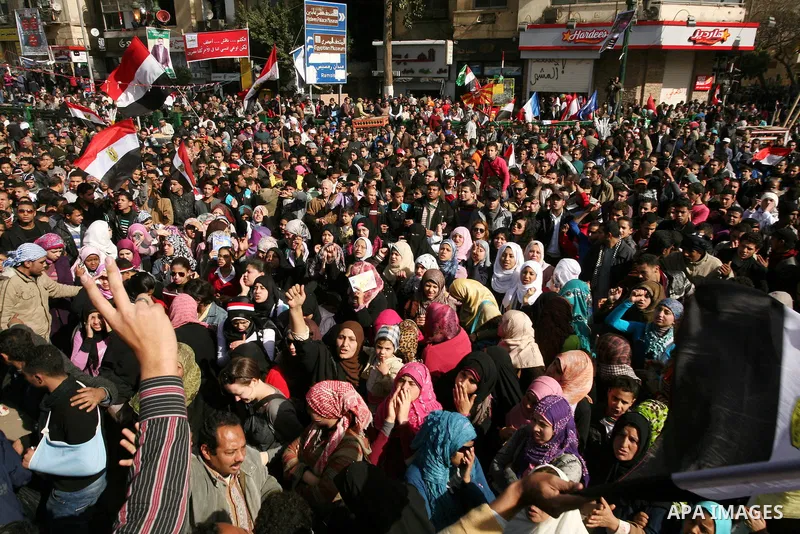 Demonstrators take part in a protest at Tahrir square in Cairo January 26, 2012. Scores of Egyptian youth protesters marking the one-year anniversary of the uprising that ousted Hosni Mubarak bedded down in Tahrir Square...