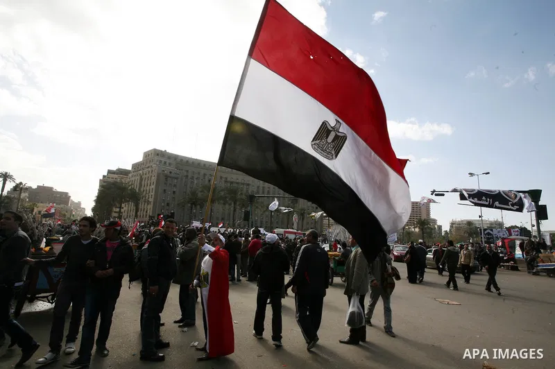 Demonstrators take part in a protest at Tahrir square in Cairo January 26, 2012. Scores of Egyptian youth protesters marking the one-year anniversary of the uprising that ousted Hosni Mubarak bedded down in Tahrir Square...