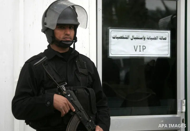 Palestinian Hamas Security stand near to the Rafah border crossing in the southern Gaza Strip on Jan. 30, 2012. Photo by Abed Rahim Khatib