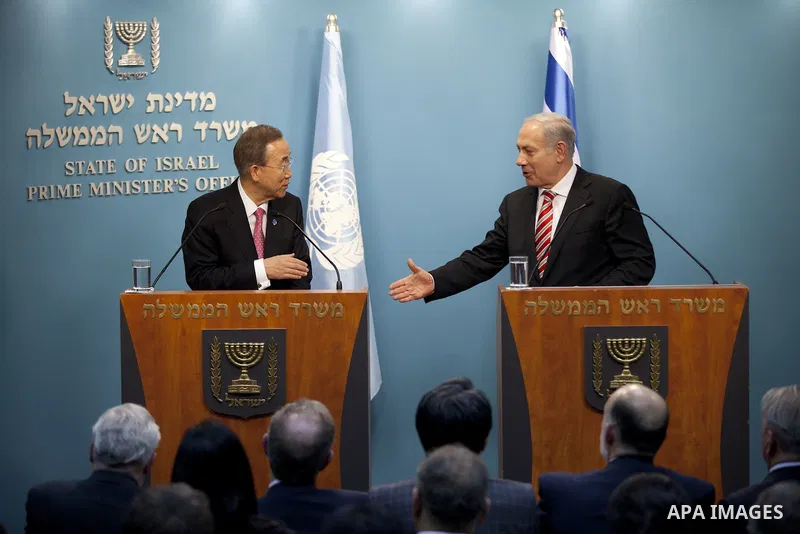 JERUSALEM, ISRAEL - FEBRUARY 01: Israeli Prime Minister Benjamin Netanyahu and UN Secretary-General Ban Ki-moon, shake hands as they hold a joint Press Conference on February, 01, 2012. at the Prime Minister's office in...
