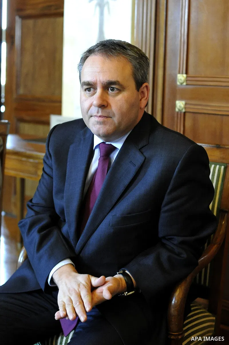 Feb. 1, 2012 - Paris (Ile De France, France - XAVIER BERTRAND MINISTRE DE LA SANTE ET DE L'EMPLOI A L'ASSEMBLEE NATIONALE (Credit Image: © Panoramic/ZUMAPRESS.com)