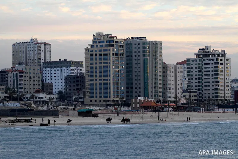 A general view of the Gaza beach on a cold winter day's evening, on Feb. 04, 2012. Photo by Mohammed Asad