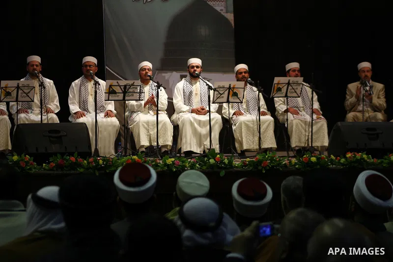 Palestinians attend a festival marking the birthday of Prophet Mohammad in Gaza City February 4, 2012. Photo by Ashraf Amra