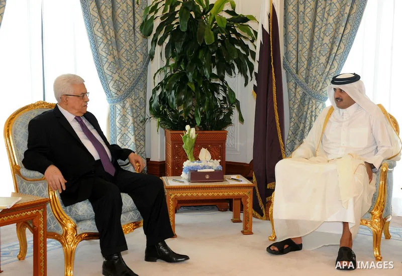 Palestinian President Mahmoud Abbas (Abu Mazen) meets with Crown Prince of Qatar, Sheikh Tamim bin Hamad in the Qatari capital Doha on Feb. 06, 2012. Photo by Thaer Ganaim