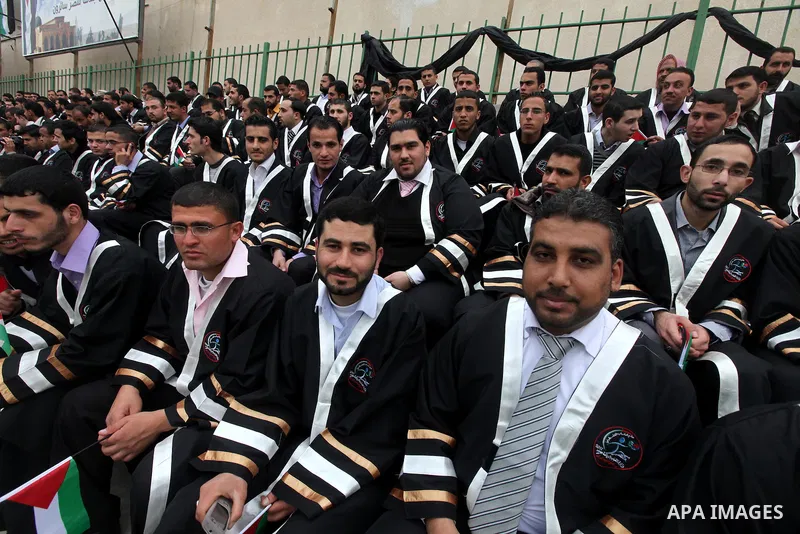 Palestinian students attend graduation ceremony organized by Ministry of Youth and sport in Gaza city on Feb. 6,2012. Photo by Majdi Fathi