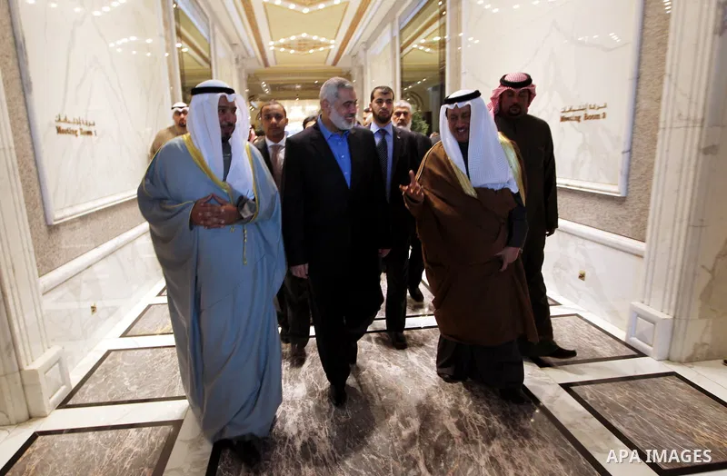 Palestinian Prime Minister in Gaza Strip, Ismail Haniyah meets with the Kuwait Emir and Crown Prince of Kuwaiti the Kuwait on Feb. 07, 2012. Photo by Mohammed Al-Ostaz .