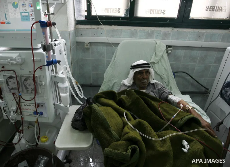 Palestinians patients receive treatment at kidney dialysis section as suffer from running out of fuel in the Nasser hospital in Khan Younis, southern Gaza Strip on February 15, 2012. Palestinian Ministry of Health in Gaz...