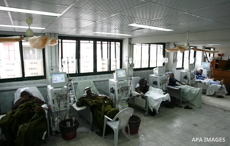 Palestinians patients receive treatment at kidney dialysis section as suffer from running out of fuel in the Nasser hospital in Khan Younis, southern Gaza Strip on February 15, 2012. Palestinian Ministry of Health in Gaz...