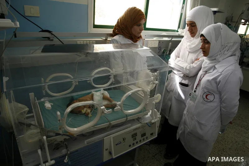 Premature babies receive treatment in the Nasser hospital in Khan Younis, southern Gaza Strip on February 15, 2012 as the hospital suffer from running out of fuel. Palestinian Ministry of Health in Gaza, calls for the Ar...